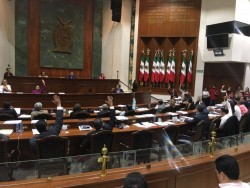 Fiscal General debe ser honesto y comprometido: Diputados