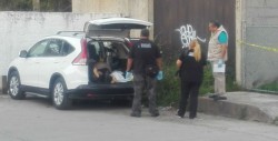 Joven secuestra y mata a sus padres