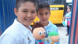 Teatro guiñol despierta la creatividad de los niños