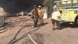 Quirino se compromete con bomberos