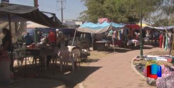 Cumplen tiangueros su tercer semana en la Plaza Benito Juárez