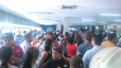 Todos a pagar en el último minuto los impuestos vehiculares