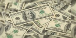 En el AICM el dólar en 18.21 pesos