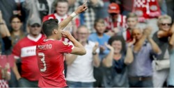 Héctor Moreno llega a seis goles en la Eridivisie con el PSV