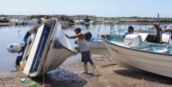 Buscan realizar un malecón en el campo pesquero La Reforma