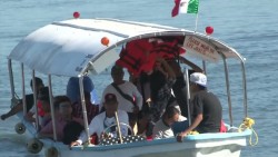 Aumenta la actividad en el embarcadero de la Isla de la Piedra