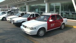 Con mucho trabajo taxistas, pulmoneros y aurigueros
