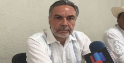 Abandona el Gobierno Federal a campesinos y obreros