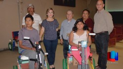 Apoyan a personas discapacitadas en Navojoa