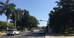 Sin funcionar semáforo por Insurgentes y Aguilar Barraza