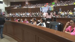Niños y niñas exponen inquietudes en el Parlamento Infantil