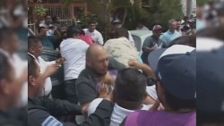 Primero dialogaran para evitar conflictos taxistas y Uber