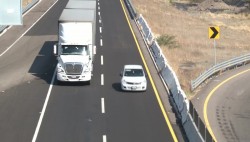 El calor ha provocado descomposturas en carretera