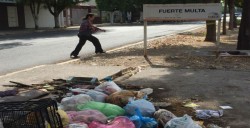 Lleno de basura Blvd. Enrique Félix Castro en colonia ISSSTESIN