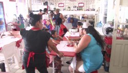 "Fiesta" en el mercado municipal por el Día del Trabajo..