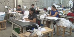 Advierten textileros problemas de logística en la entrega de uniformes escolares