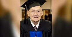 Se gradúa de la universidad a los 88 años