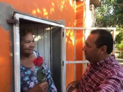 Alcalde felicita a las mamás mazatlecas