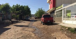 Problemas con el drenaje en colonia Progreso
