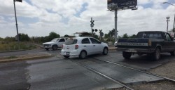 Rellenan hoyo, ante la falta de viga por tramo en Villas del Río