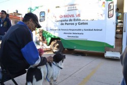 Unidad móvil veterinaria en la zona rural