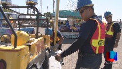 Bomberos y Protección Civil revisan los juegos mecánicos