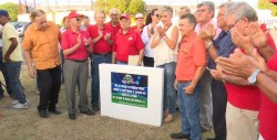 Colocan primera piedra para salón de la fama.