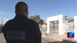 Vigila policía escuela primaria