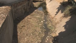 Con basura arroyo de colonia Guadalupe Victoria