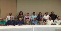 APS reconoce a periodistas en el día de la Libertad de Expresión