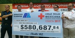 Almacenes Zaragoza entrega cheque por redondeo a Cruz Roja Sinaloa