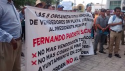 Piden respeto a sus zonas de  trabajo en playa