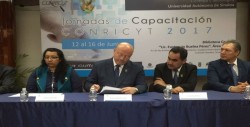 Capacitan a Docentes sobre manejo de páginas científicas