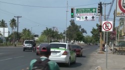 Señala tránsito municipal que carril continuo si ayuda en las horas pico