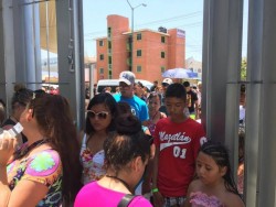 Muchos visitantes llegan a acuario Mazatlán