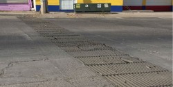 Peligro, alcantarillas salidas en Prados de la Conquista