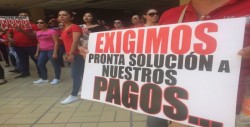 Exigen pago Profesores que fueron idóneos en el examen de evaluación