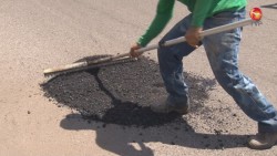 Acciones de bacheo en calles de Cajeme