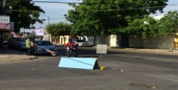 Cable de compañía telefónica obstruye el pase en la Aldama
