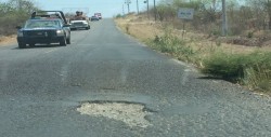 Baches peligrosos por carretera Imala
