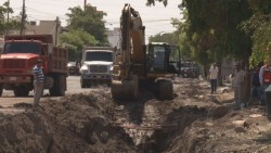 Supervisa Jesús Valdés avance de obra del colector pluvial universo