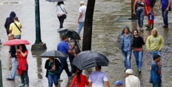 Onda tropical 13 traerá lluvias al centro y occidente del país