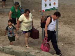 A la playa...con todo y maletas