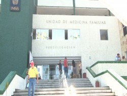 Por fin reparan aire acondicionado del "Seguro Viejo"