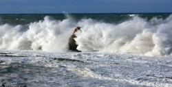 Alerta en Oaxaca por olas altas debido a mar de fondo