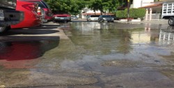 Desde hace 2 días se registra fuga de drenaje en colonia Los Pinos