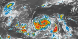 "Franklin" podría impactar Veracruz a la medianoche y alcanzar categoría 2