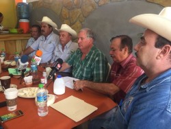 Lecheros tienen pánico, ante negociaciones del TLC