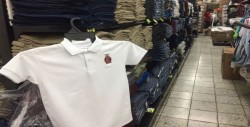 Uniforme oficial, es el que se entrega por parte del programa de Gobierno
