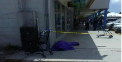 Asesinan a joven en plaza comercial